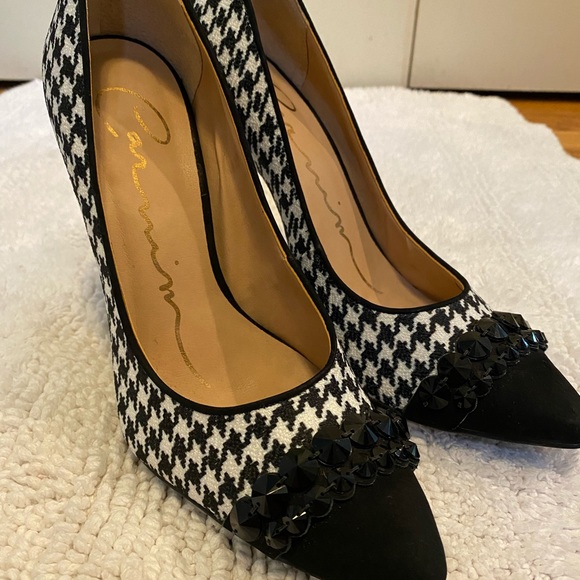 Carmim black and white heels - Picture 8 of 8